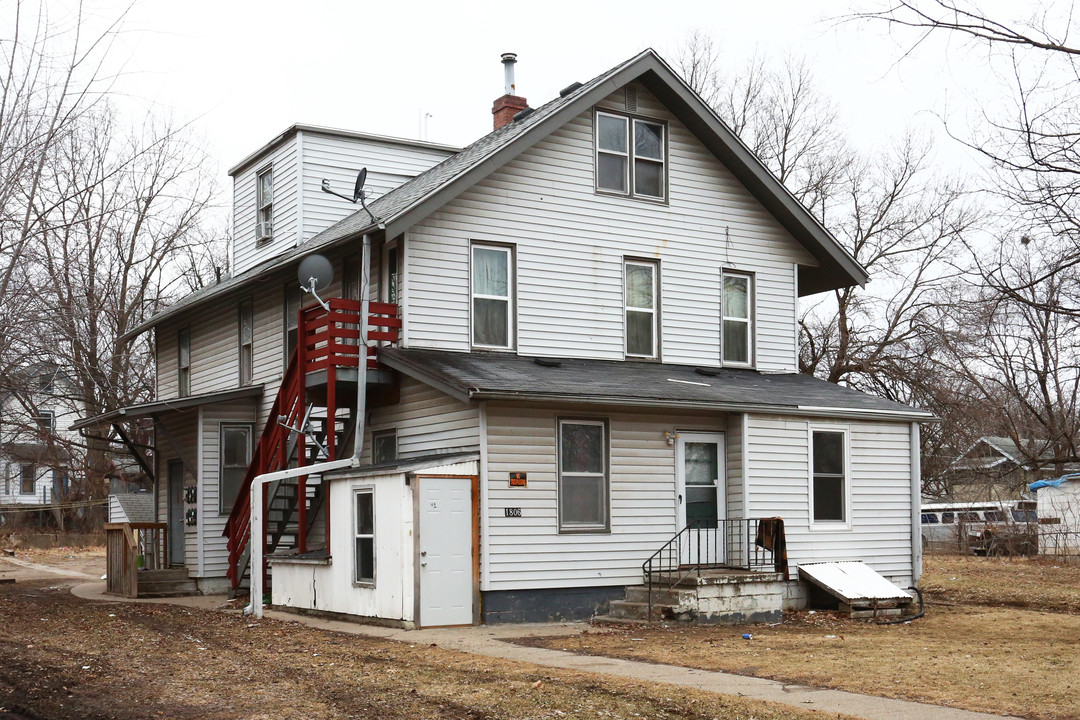 1806 Arlington Ave in Des Moines, IA - Building Photo