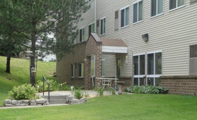 1105 S 3rd St in Council Bluffs, IA - Building Photo - Building Photo