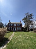 410 Old Montague Rd in Amherst, MA - Building Photo