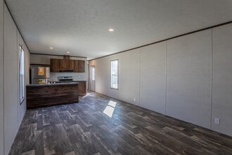 Midway Estates in Springdale, AR - Building Photo - Interior Photo