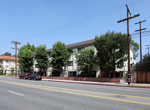 5206 Norwich Ave in Sherman Oaks, CA - Building Photo - Building Photo