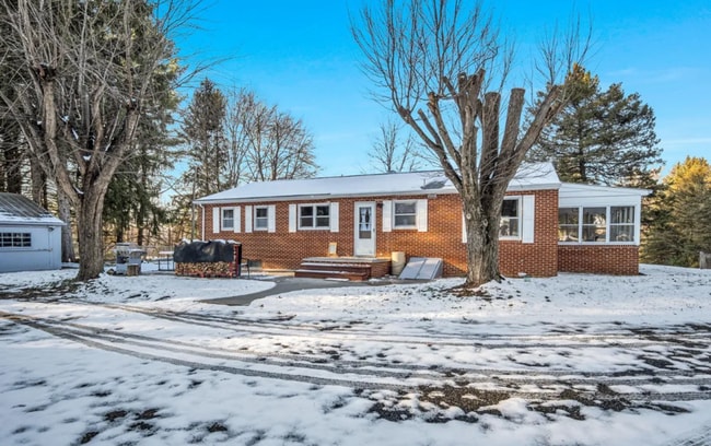 property at 1158 Pine Rd