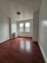 1086 Alcott St in Philadelphia, PA - Building Photo - Building Photo