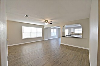 1918 Summer Rain Dr in Cedar Park, TX - Foto de edificio - Building Photo