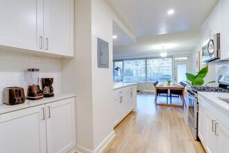 1600 S Eads St in Arlington, VA - Building Photo - Building Photo
