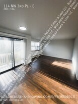 114 NW 3rd Pl in Renton, WA - Building Photo