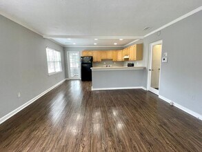 910 S Mills Ave in Orlando, FL - Building Photo - Building Photo