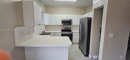 2711 NE 4th St in Homestead, FL - Building Photo - Building Photo