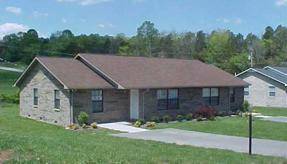 Marsee Village in Cumberland Gap, TN - Building Photo