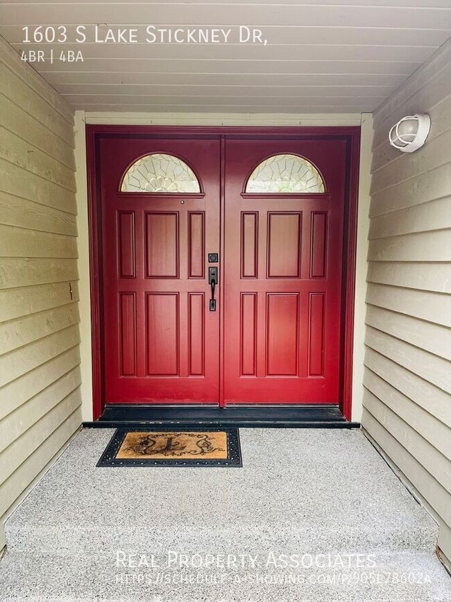 1603 S Lake Stickney Dr in Lynnwood, WA - Building Photo - Building Photo