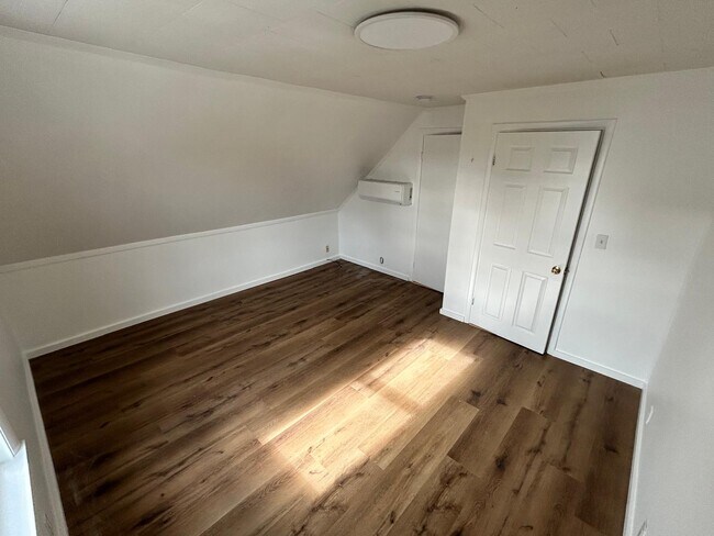 478 Hevey St, Unit Apartment #3 in Manchester, NH - Foto de edificio - Building Photo