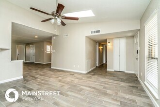 2101 Chatsworth Rd in Carrollton, TX - Building Photo - Building Photo