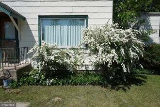 911 Minnesota Ave NW in Bemidji, MN - Building Photo - Building Photo