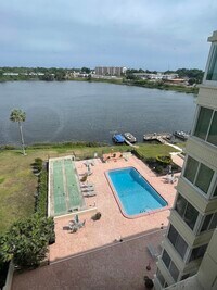 700 Mirror Terrace NW photo'