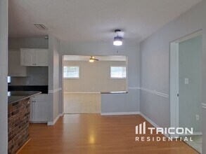 5281 56th Ave N in St. Petersburg, FL - Building Photo - Building Photo