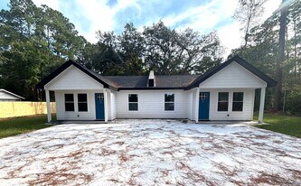 307 W General Stewart Wy in Hinesville, GA - Building Photo