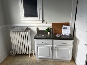 3563 N Maryland Ave in Shorewood, WI - Foto de edificio - Building Photo