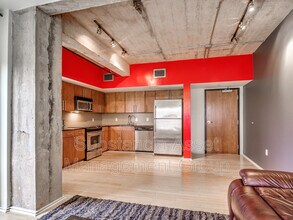 1209 N Harvey Ave in Oklahoma City, OK - Foto de edificio - Building Photo