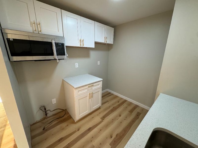 2727 Rhawn St, Unit A in Philadelphia, PA - Foto de edificio - Building Photo