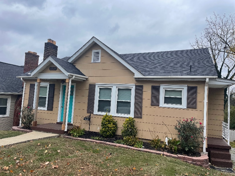 1811 Dimple Ct in Columbia, TN - Foto de edificio