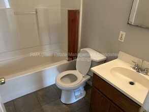 413 Springview Dr in Griffin, GA - Foto de edificio - Building Photo