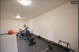 3816 11th Ave W, Unit 117 in Seattle, WA - Building Photo - Building Photo