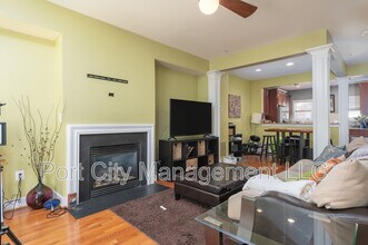 9 Yogurt Ln in Baltimore, MD - Building Photo - Building Photo