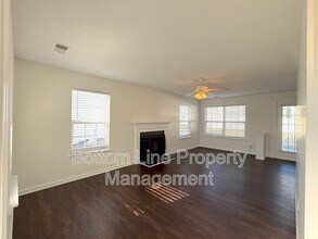 8821 Cameron Spring Rd in Charlotte, NC - Building Photo - Building Photo