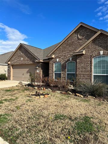 812 Oak Valley in Denton, TX - Building Photo