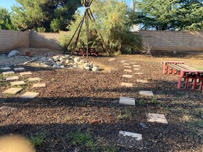 1 Brittany Dr in Redlands, CA - Building Photo - Building Photo