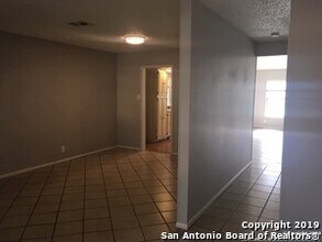9567 Millers Ridge in San Antonio, TX - Building Photo - Building Photo
