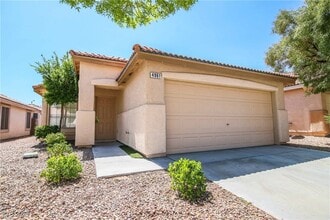 4961 Lunetto Ave in Las Vegas, NV - Building Photo - Building Photo