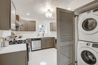 512 Sandia St in Santa Fe, NM - Building Photo - Building Photo