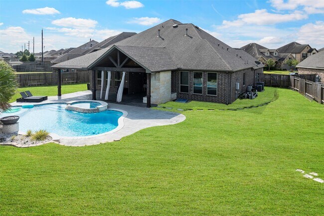 15518 Montreal Dr in Cypress, TX - Building Photo - Building Photo