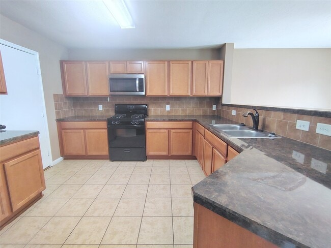 property at 1206 Larks Trace Ln