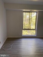 114 Van Buren Rd-Unit -11 in Voorhees Township, NJ - Foto de edificio - Building Photo