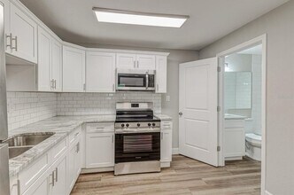 701 N Vermont Ave in Lakeland, FL - Building Photo - Building Photo