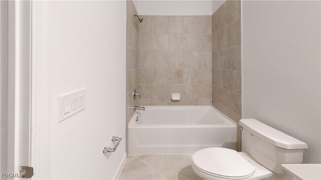 20423 Copperhead Dr, Unit 20905 in Lehigh Acres, FL - Foto de edificio - Building Photo