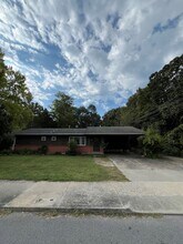 1447 W Mt Comfort Rd in Fayetteville, AR - Building Photo - Building Photo