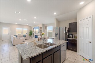 5105 Natalia Rd in Killeen, TX - Building Photo - Building Photo