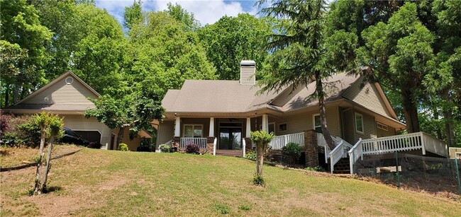 property at 225 Silver Birch Ct