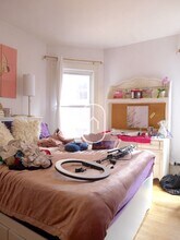 9 Alton Pl in Brookline, MA - Foto de edificio - Building Photo