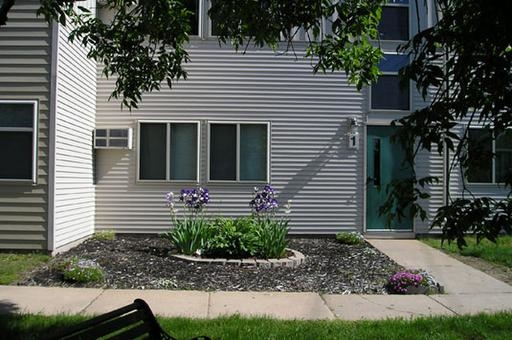 Lakeside Manor Apartments in Chisholm, MN - Foto de edificio - Building Photo