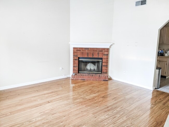 104 S Whetherbine Way in Tallahassee, FL - Building Photo - Building Photo