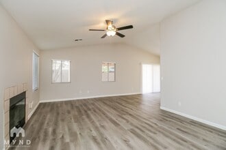 2027 W 21st Ave in Apache Junction, AZ - Building Photo - Building Photo