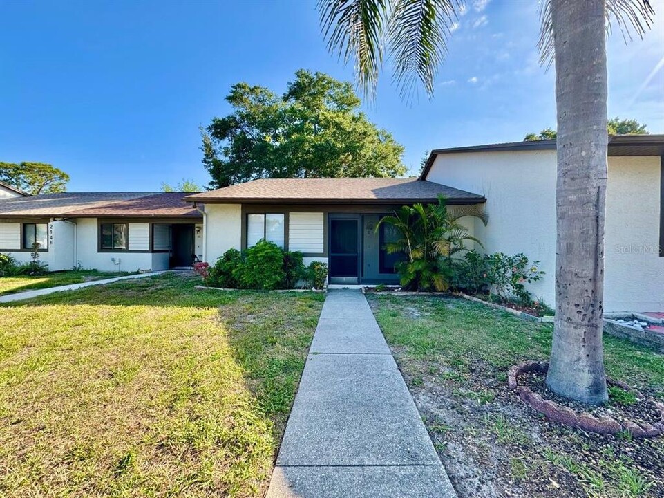 2145 Corbin Pl in Palm Harbor, FL - Building Photo