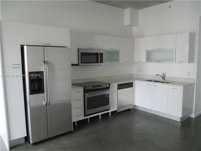 133 NE 2nd Ave, Unit 2719 in Miami, FL - Building Photo