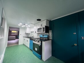 317-319 NE 66th Ave in Portland, OR - Building Photo - Building Photo