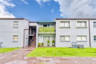 7419 SW 152nd Ave in Miami, FL - Building Photo