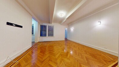 West 96th Street in New York, NY - Building Photo - Building Photo